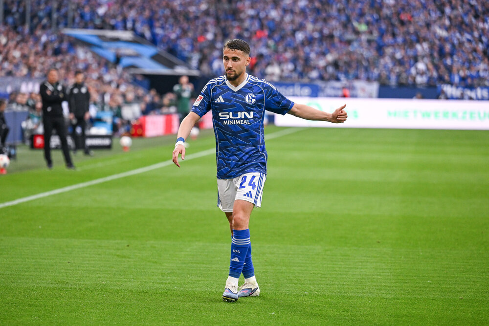 Schalke will Aouchiche halten: Neuer Vertrag als Signal an einen Leistungsträger